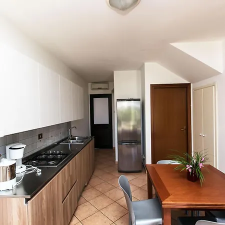 Liza 2 * Albarella Island