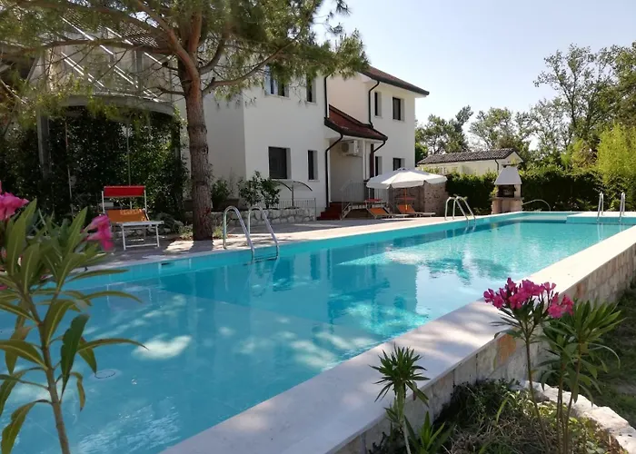 Liza 2 Albarella Island