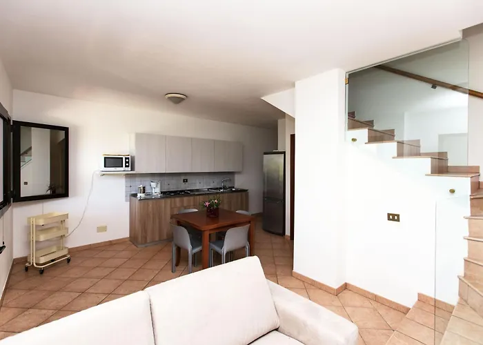 Liza 2 이솔라 알바렐라